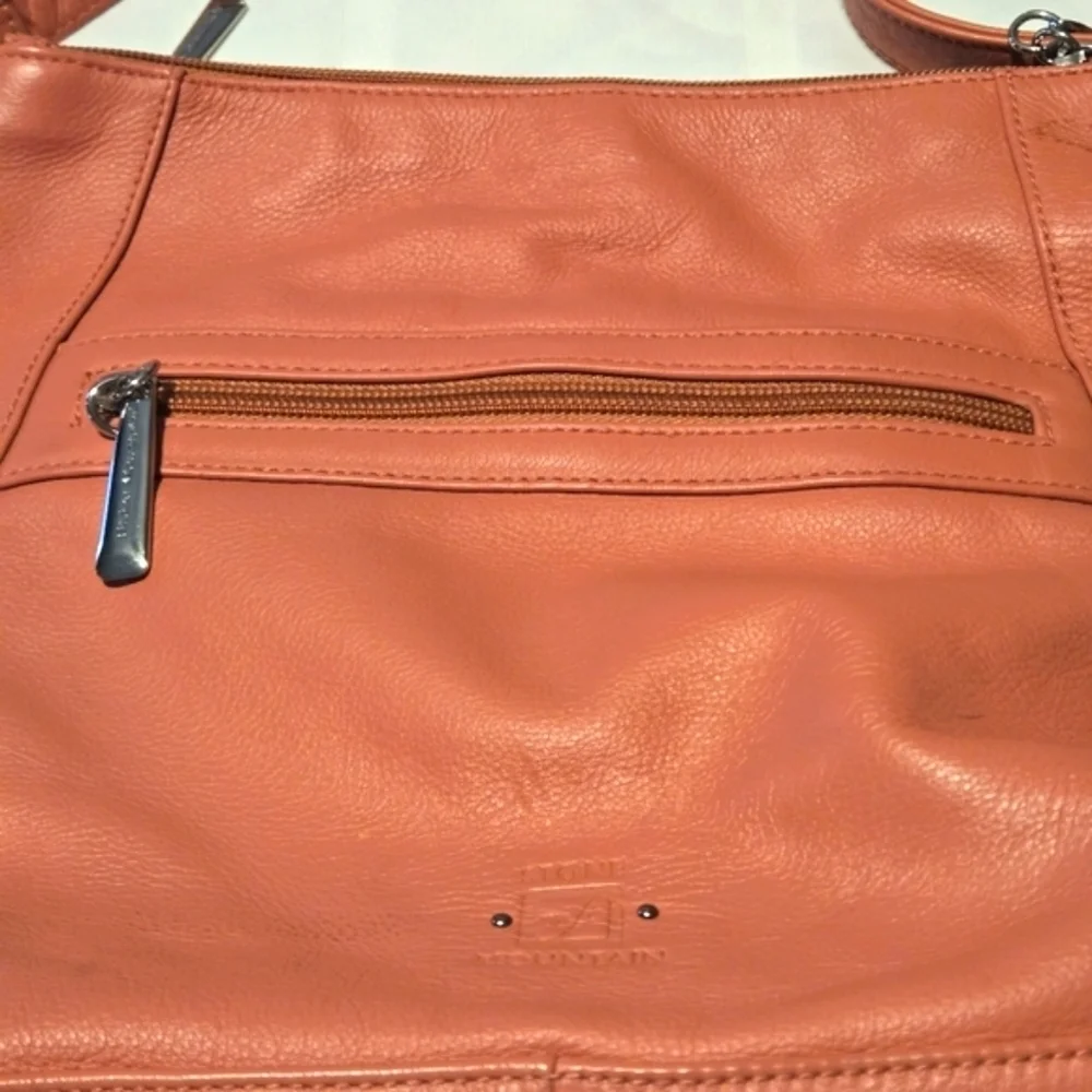 Stone Mountain Accessories Shoulder Bag Item# A90475 Medium Size Orangish-Tan